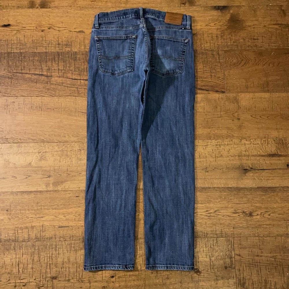 Lucky Brand 221 Straight Jeans Mens 32x30 Blue Classic Essential Denim Pants